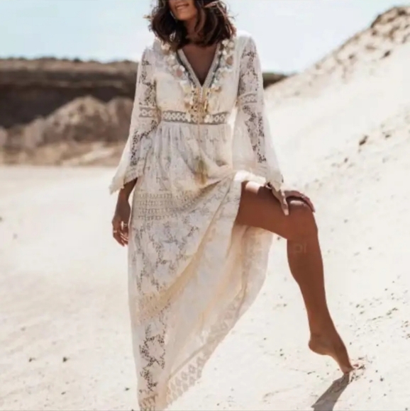 1 Left Size Small HUGE DISCOUNT GEORGEOUS,  Beautiful Bohemian Lace Maxi Dress - Picture 3 of 11